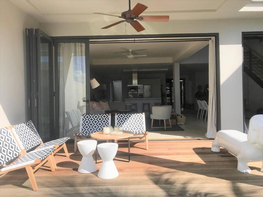 Appartement Wozamoya à Rivière Noire Extérieur photo